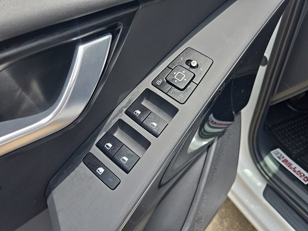 Used 2024 Kia Niro EX FWD image 31