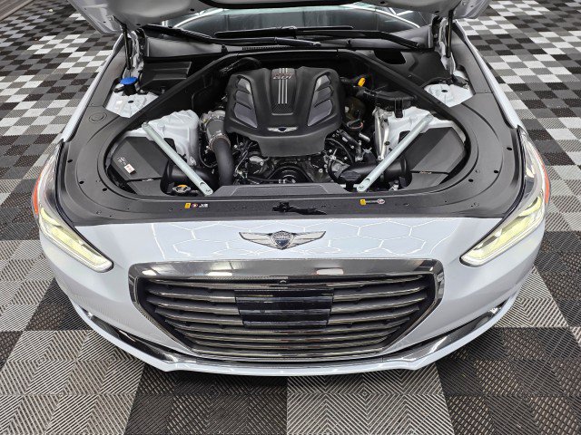 Used 2018 Genesis G90 3.3T Premium RWD image 44