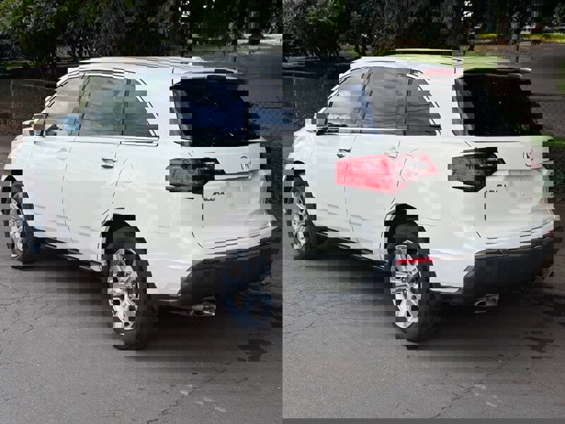 Used 2011 Acura MDX SH-AWD image 3