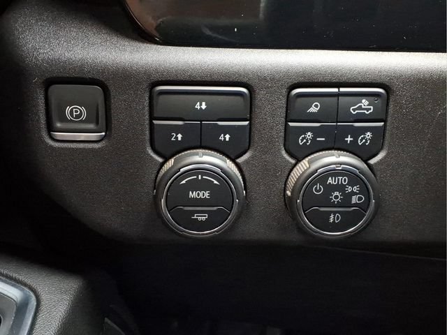 Used 2024 Chevrolet Silverado 2500 LT w/ All Star Edition AWD/4WD image 15