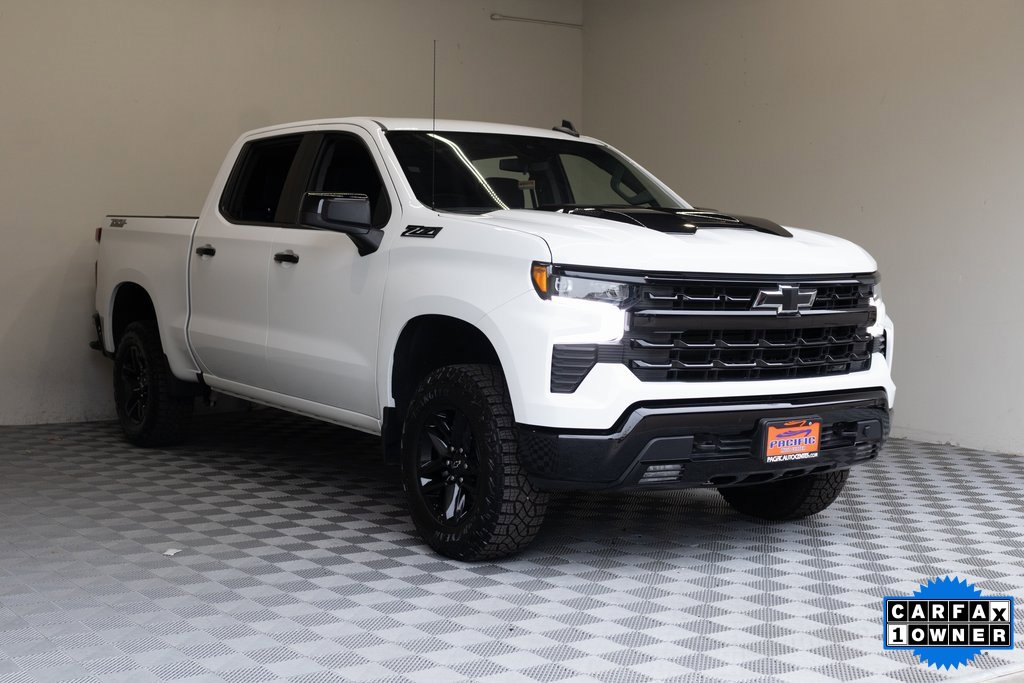 Used 2024 Chevrolet Silverado 1500 LT Trail Boss w/ Dark Appearance Package image 6