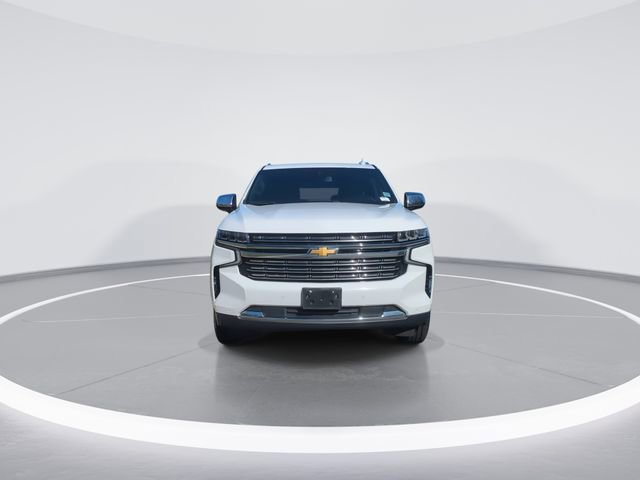 Used 2023 Chevrolet Suburban Premier image 3