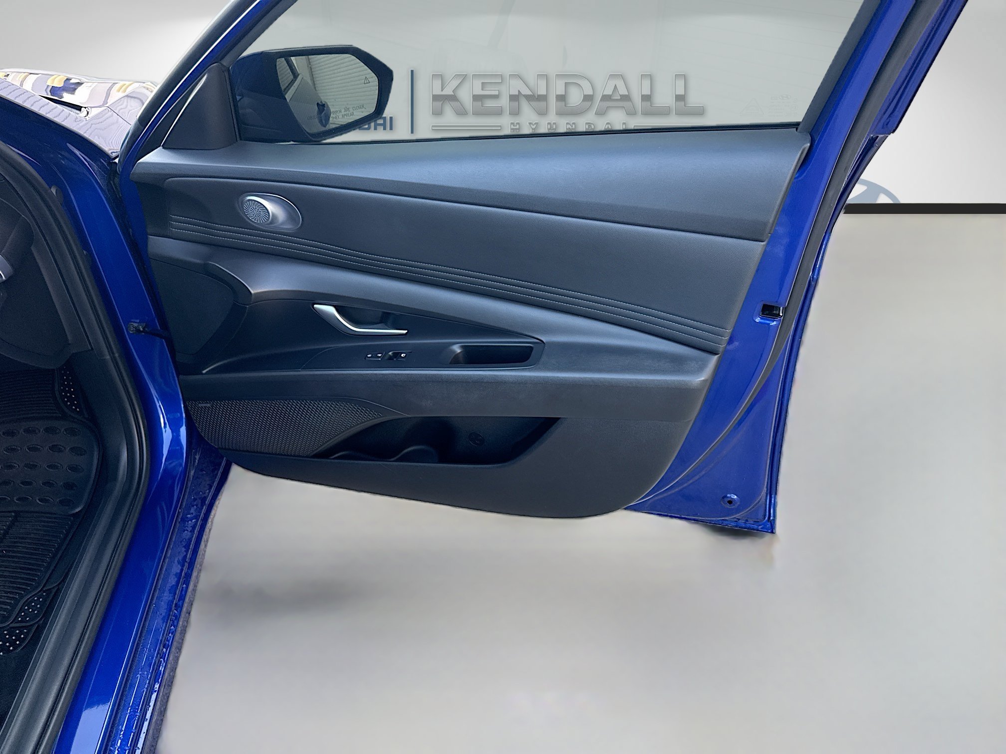 Used 2023 Hyundai Elantra Limited FWD image 30