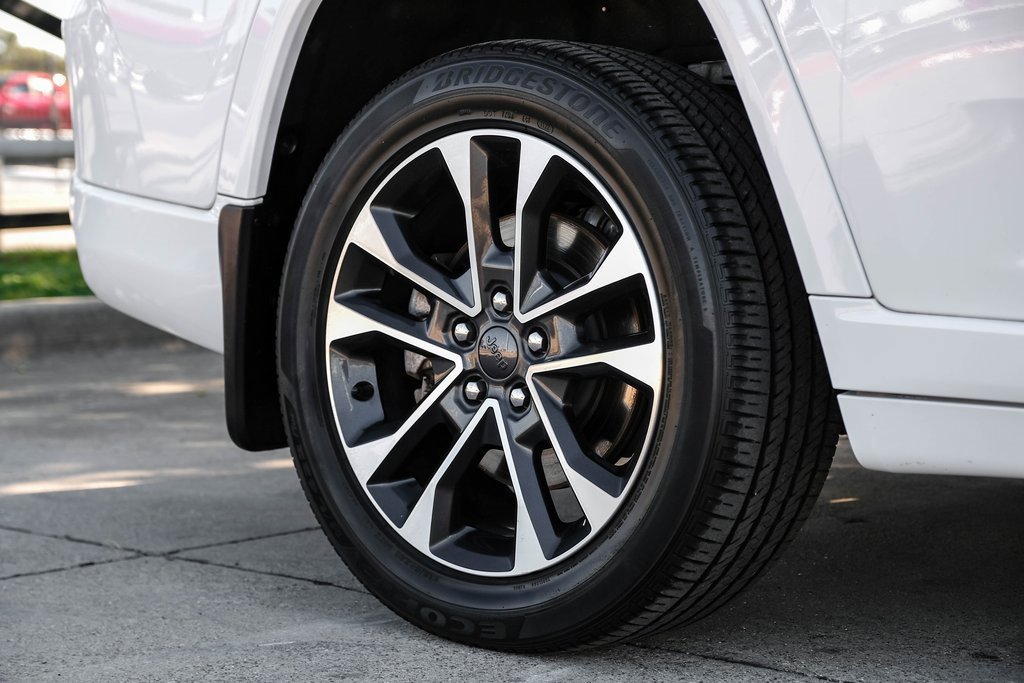 Used 2022 Jeep Grand Cherokee L Overland w/ MOPAR Finishing Package image 67