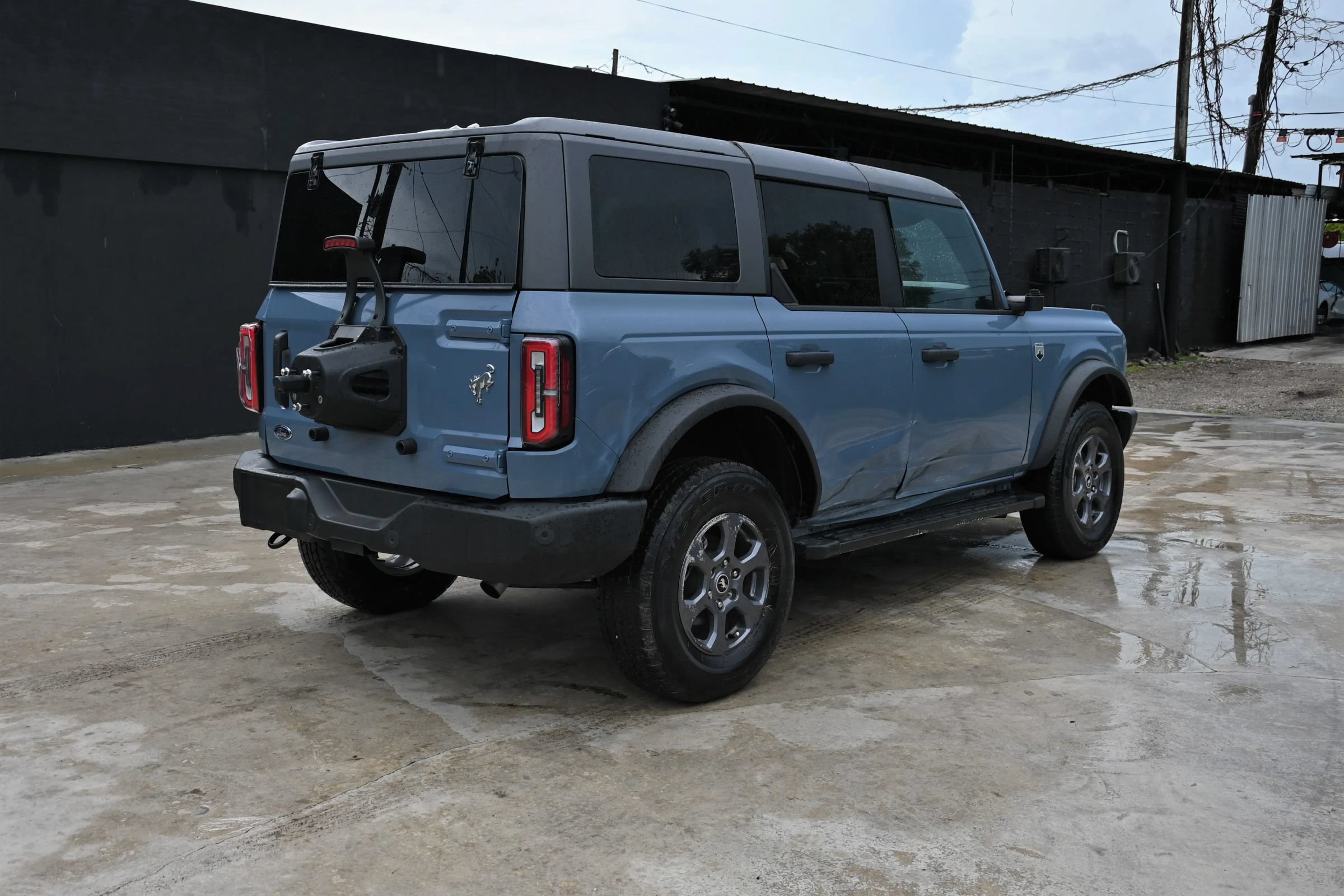 Used 2024 Ford Bronco Big Bend AWD/4WD image 3