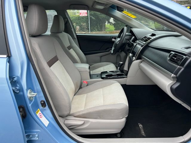 Used 2012 Toyota Camry LE FWD image 12