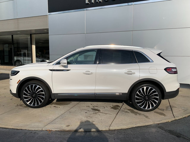 Certified 2023 Lincoln Nautilus Black Label AWD/4WD image 2