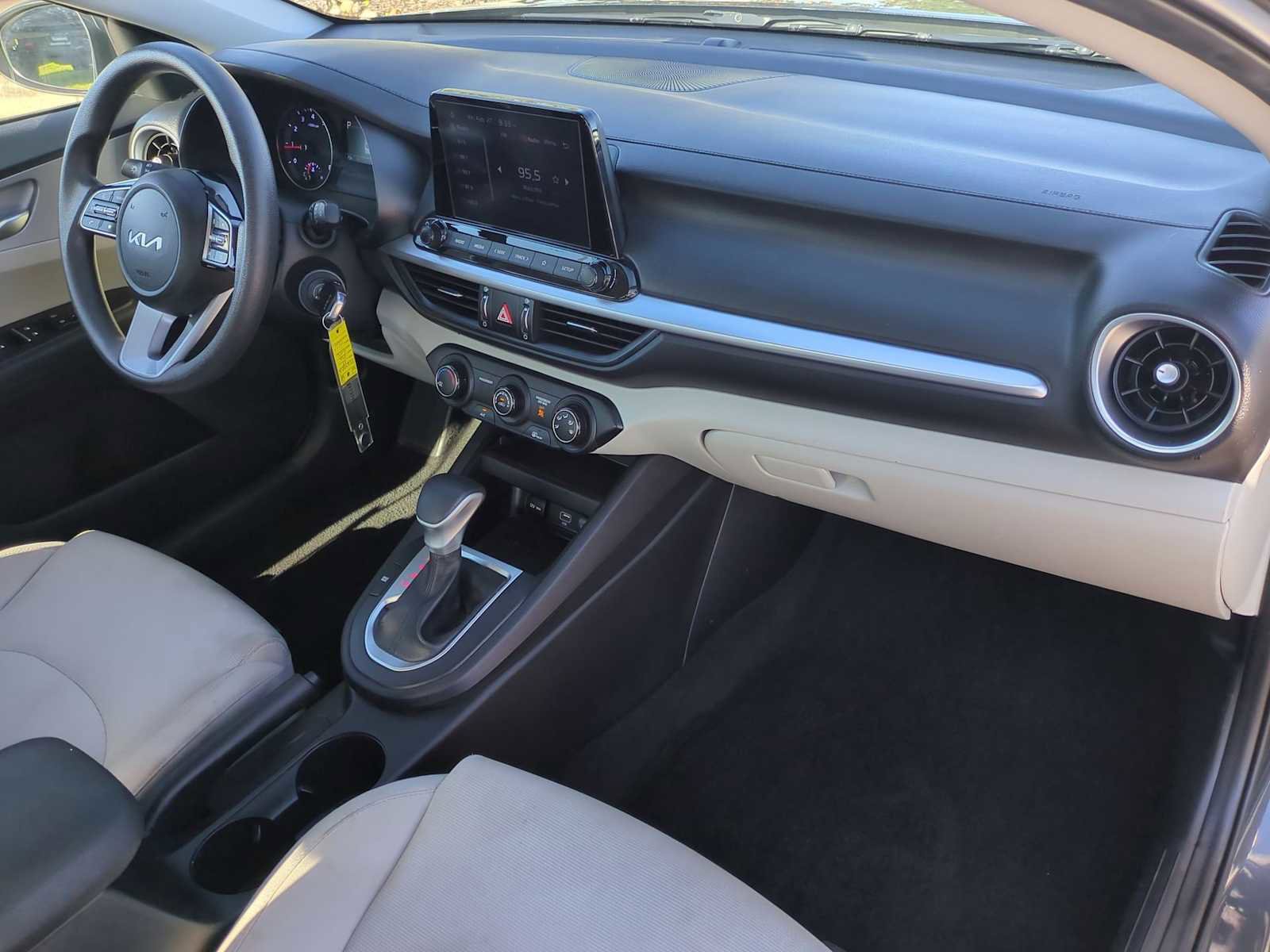 Used 2023 Kia Forte LXS w/ LXS Technology Package image 26