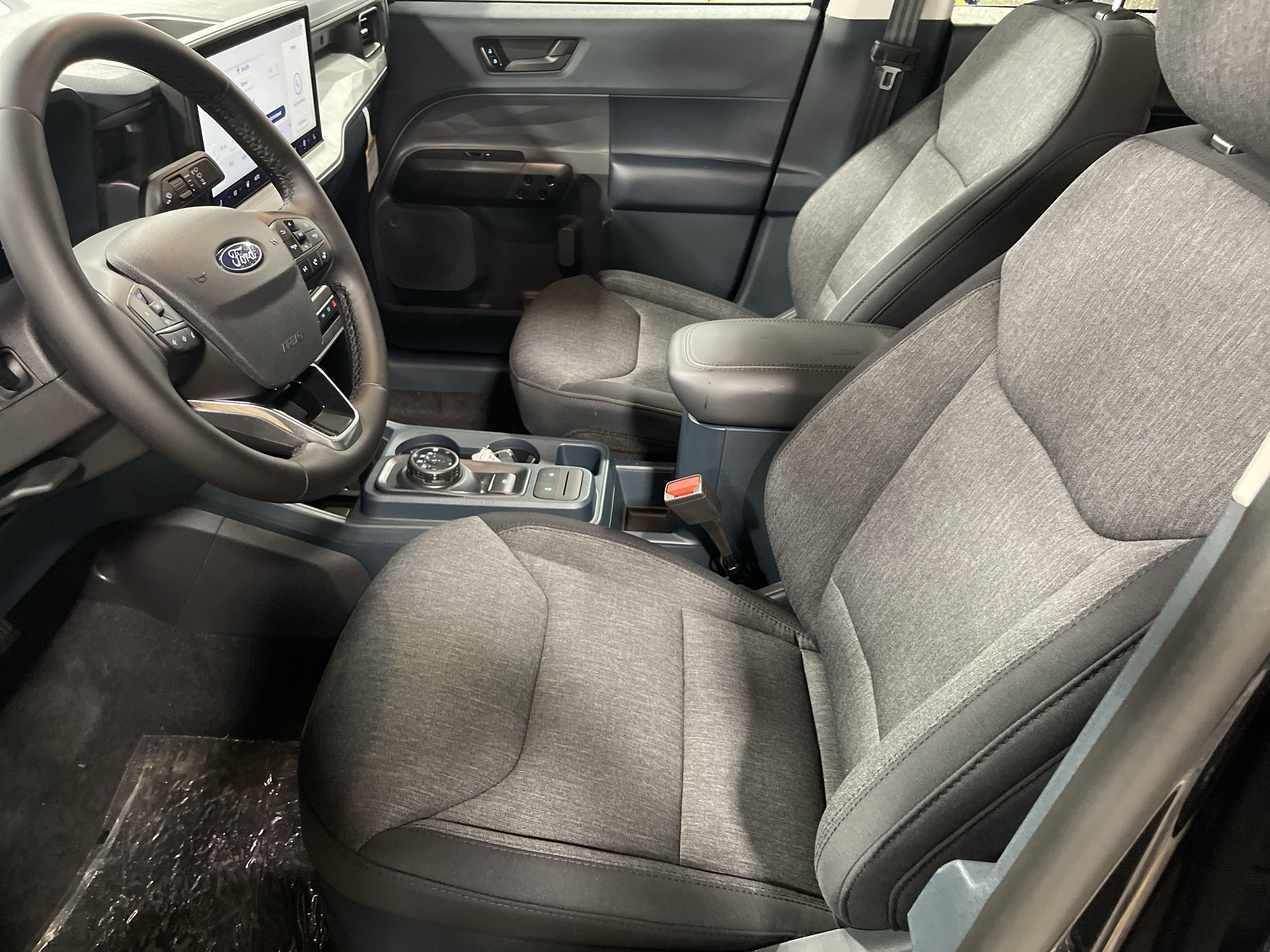 New 2025 Ford Maverick XLT w/ XLT Luxury Package image 13