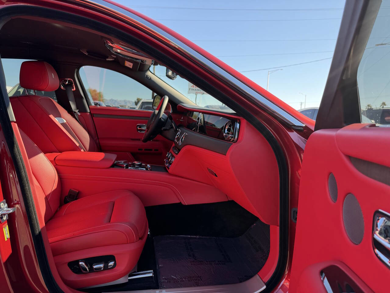 Used 2024 Rolls-Royce Ghost image 40