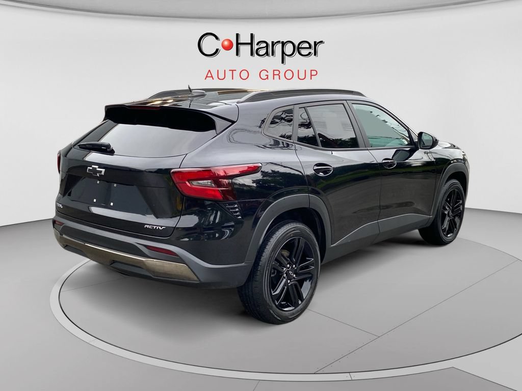 Certified 2024 Chevrolet Trax ACTIV w/ Driver Confidence Package FWD image 3