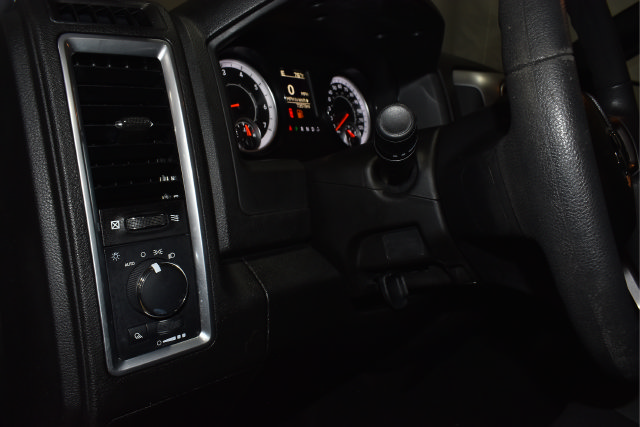 Used 2022 RAM 1500 Warlock AWD/4WD image 14