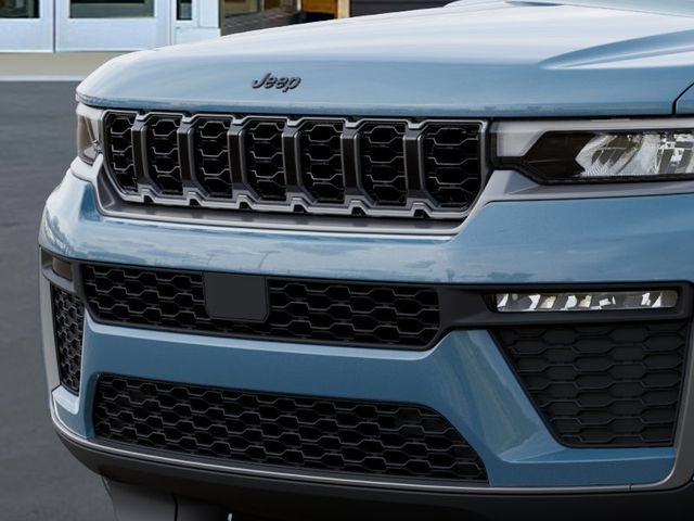 New 2026 Jeep Grand Cherokee Limited w/ Limited Altitude Package AWD/4WD image 11