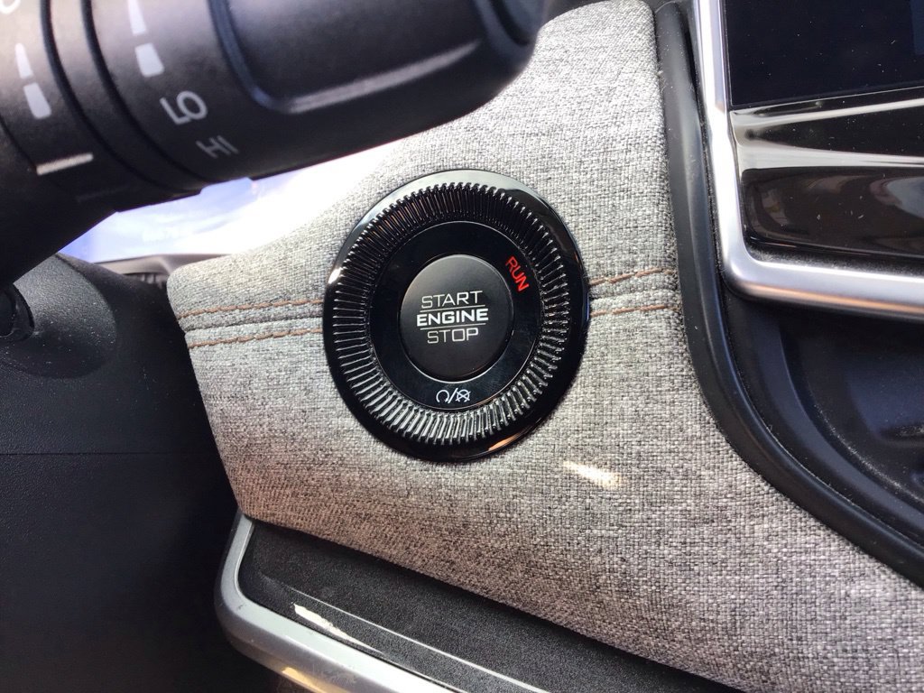 Used 2022 Jeep Compass Latitude w/ Sun and Sound Group AWD/4WD image 22
