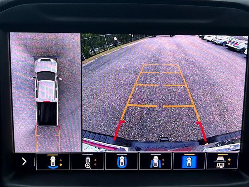 Used 2022 GMC Sierra 3500 AT4 w/ AT4 Premium Plus Package image 29