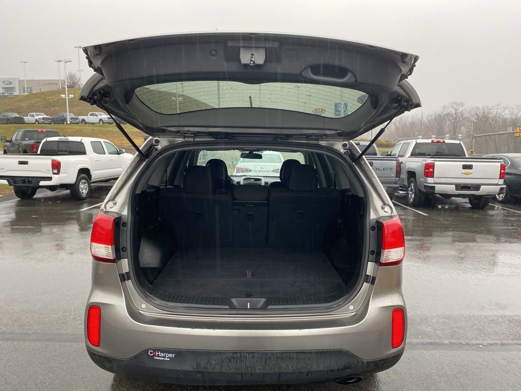 Used 2015 Kia Sorento LX image 15