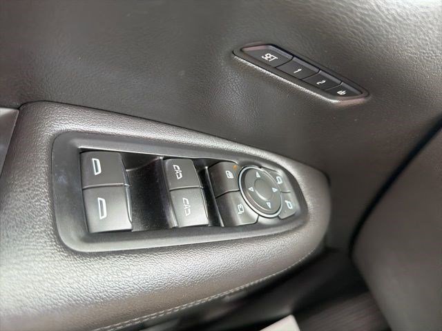 Used 2018 Cadillac XT5 Luxury w/ Driver Awareness Package AWD/4WD image 26