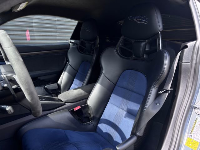 Certified 2024 Porsche 718 Cayman GT4 RS RWD image 5