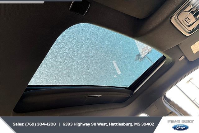 Used 2023 Chevrolet Silverado 1500 High Country w/ High Country Premium Package image 17