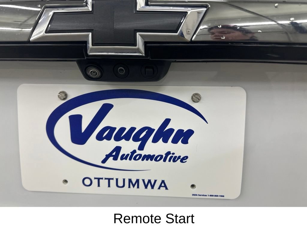 Used 2023 Chevrolet Traverse RS AWD/4WD image 18