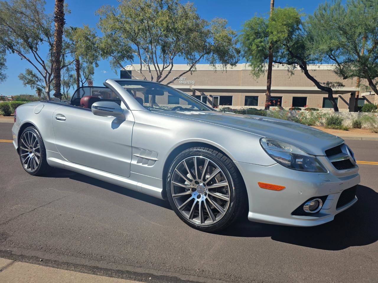 Used 2011 Mercedes-Benz SL 550 w/ Premium I Pkg image 26