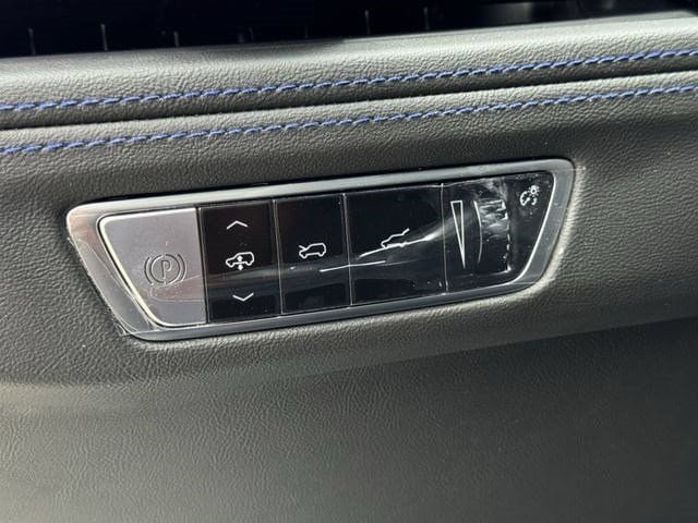 New 2026 Cadillac Escalade IQ Sport 1 w/ LPO, ONYX Package AWD/4WD image 18