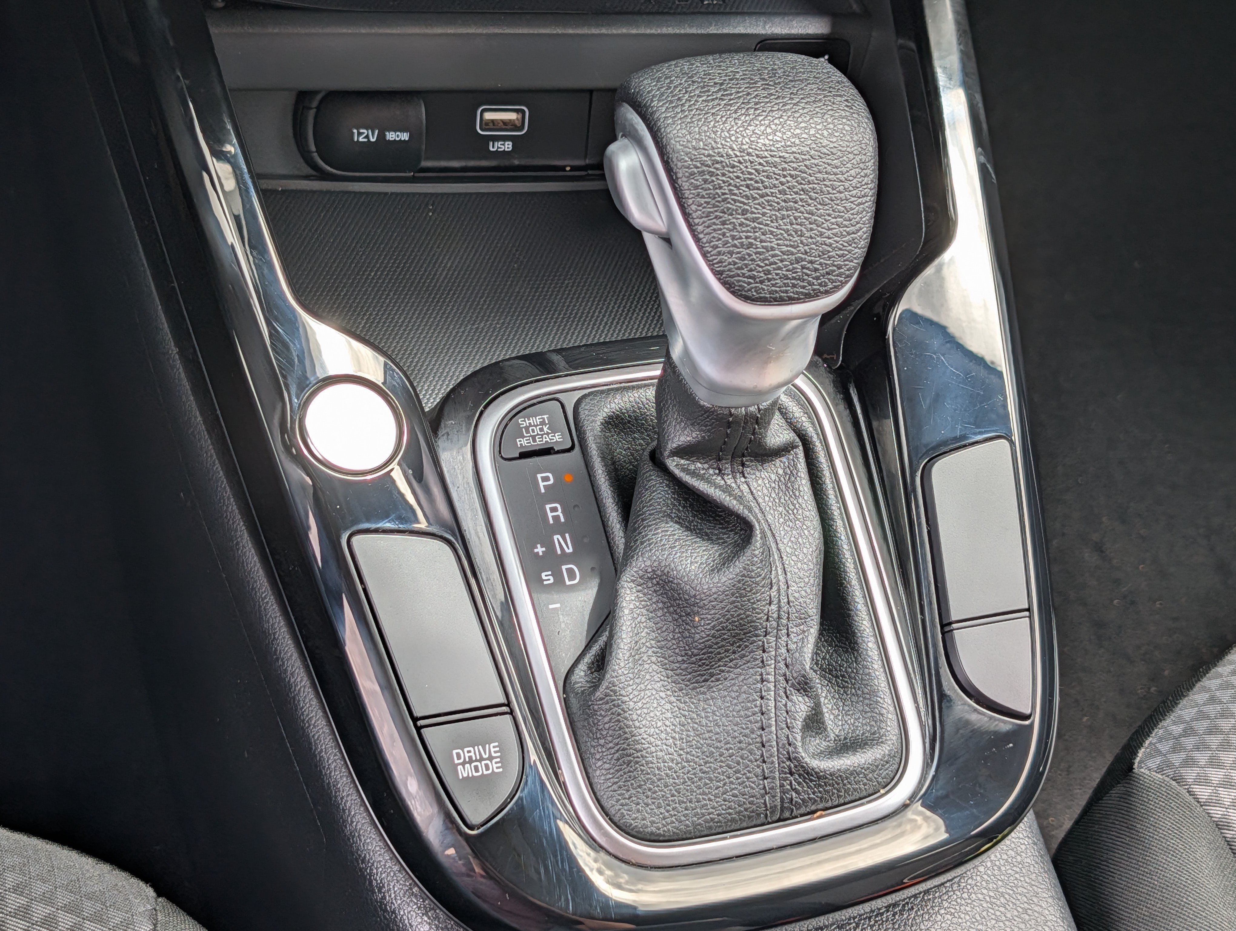 Certified 2025 Kia Soul S FWD image 24