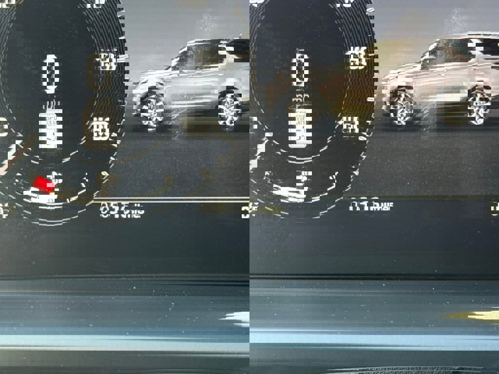 Certified 2025 Land Rover Discovery Dynamic SE image 32