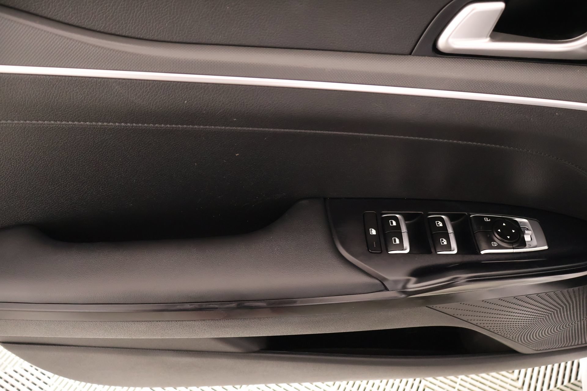 Used 2022 Kia K5 GT-Line w/ GT-Line Awd Premium Package image 17