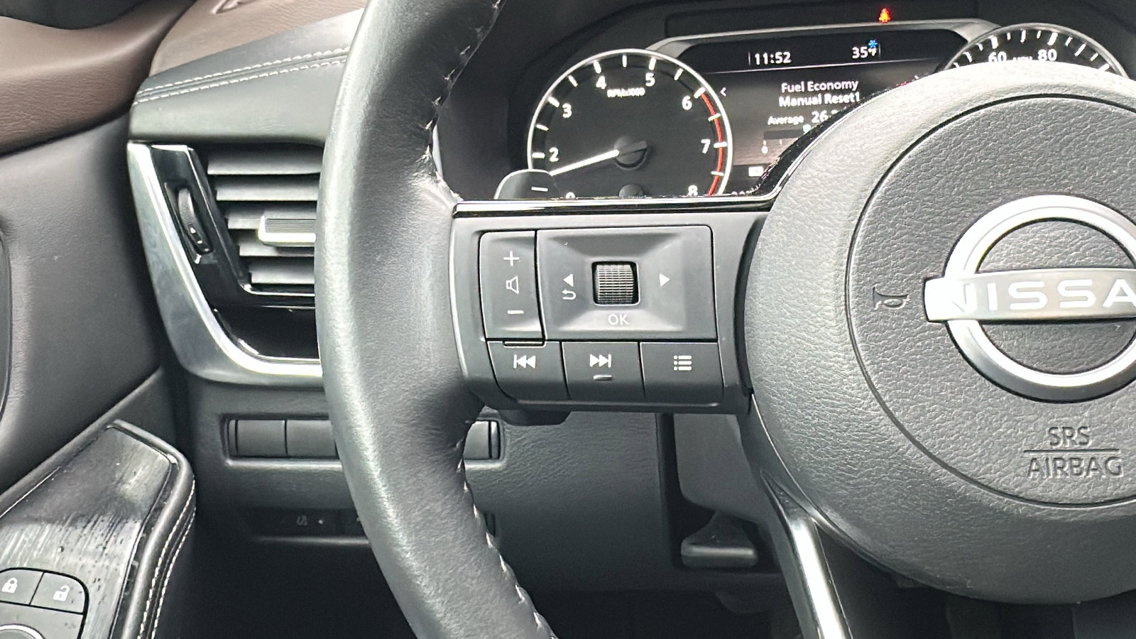 Certified 2023 Nissan Rogue SL w/ SL Premium Package image 15