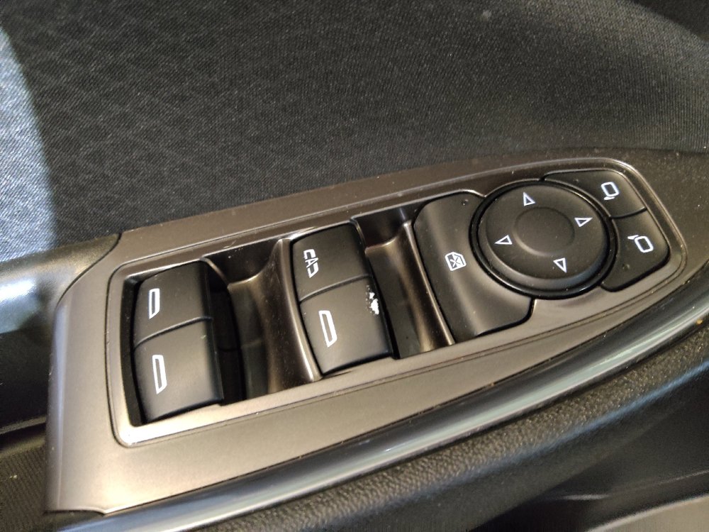 Used 2019 Chevrolet Malibu LT FWD image 27