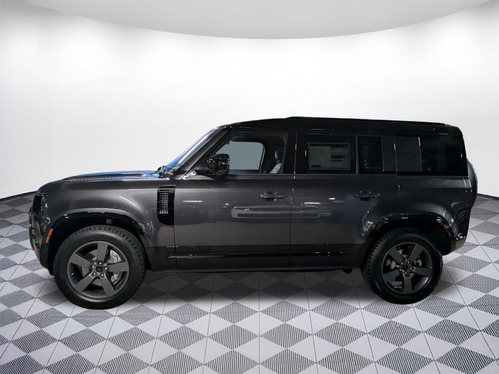 New 2026 Land Rover Defender 110 X-Dynamic SE AWD/4WD image 2
