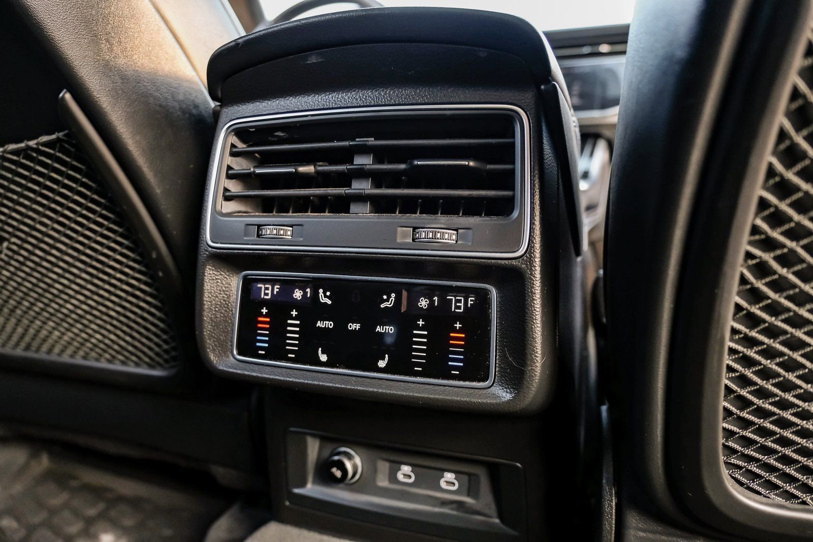 Used 2022 Audi RS Q8 4.0T image 49