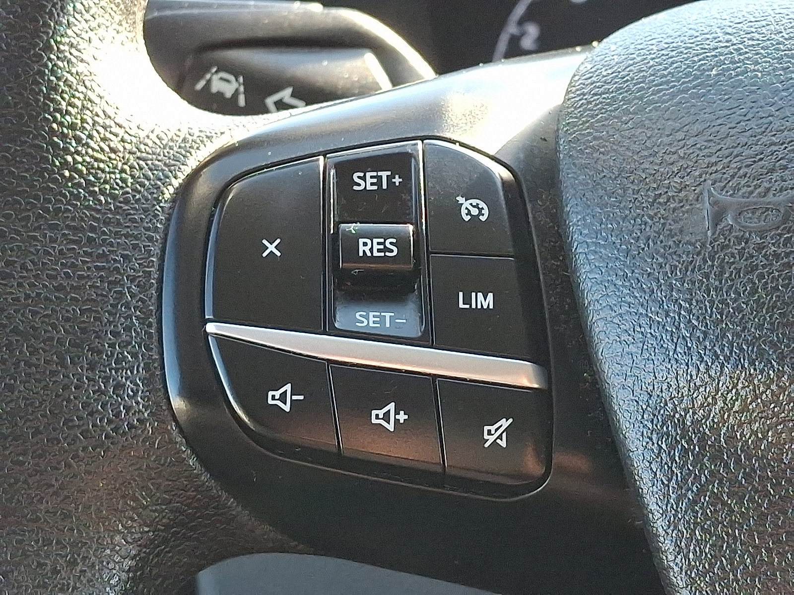 Certified 2024 Ford Transit 250 Low Roof w/ Exterior Upgrade Package image 19