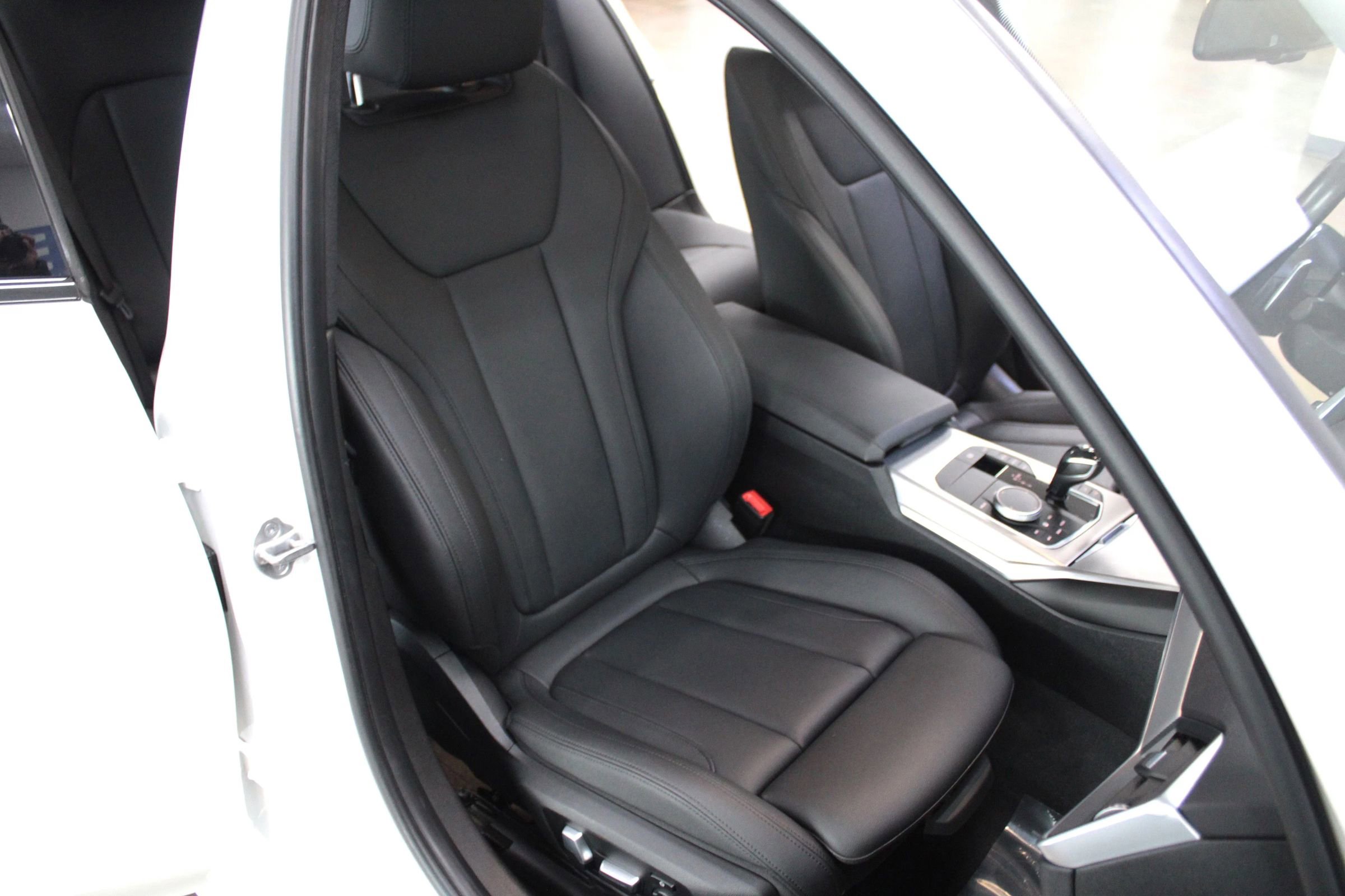 Used 2020 BMW M340i w/ Premium Package image 12