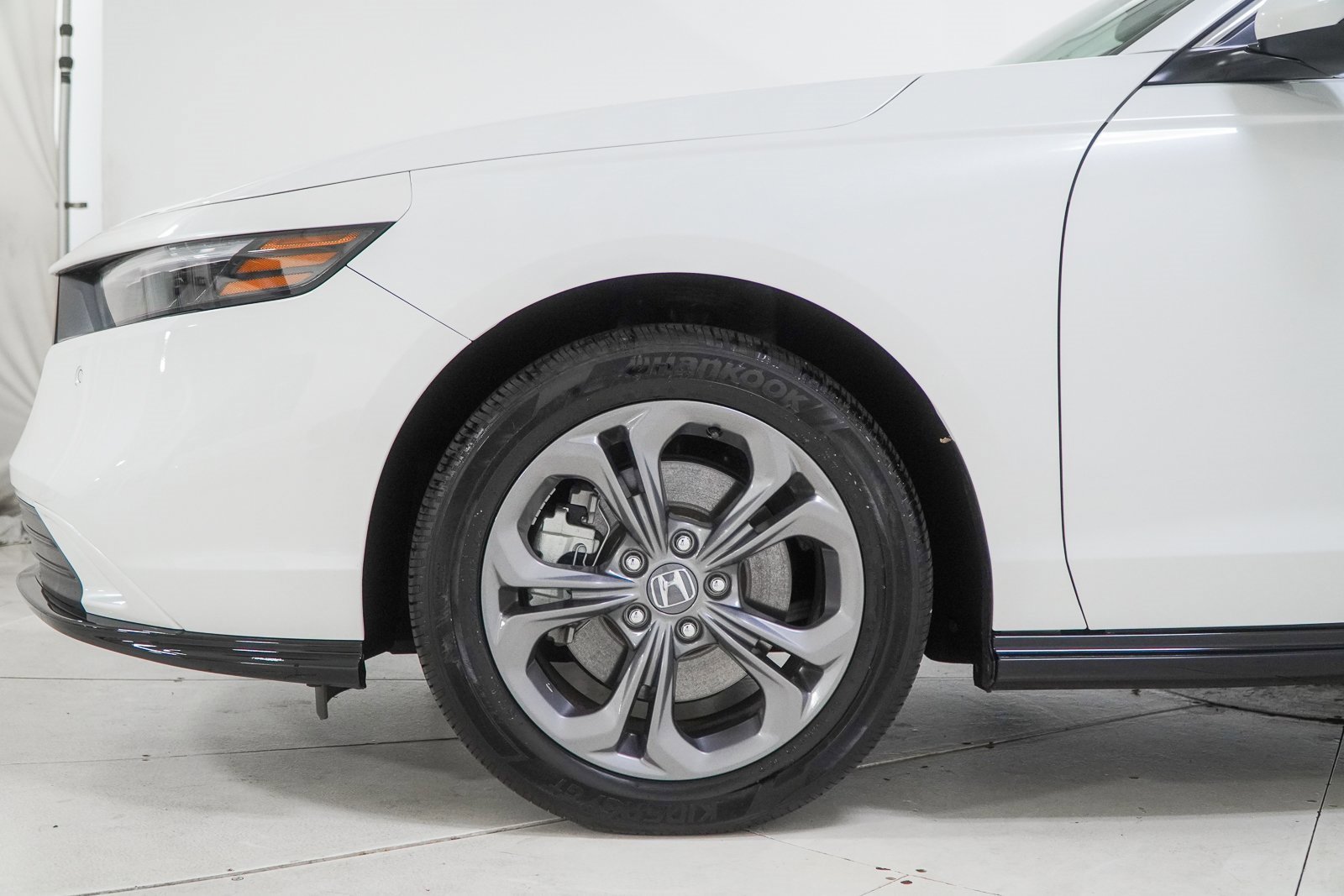 Certified 2023 Honda Accord EX-L image 16