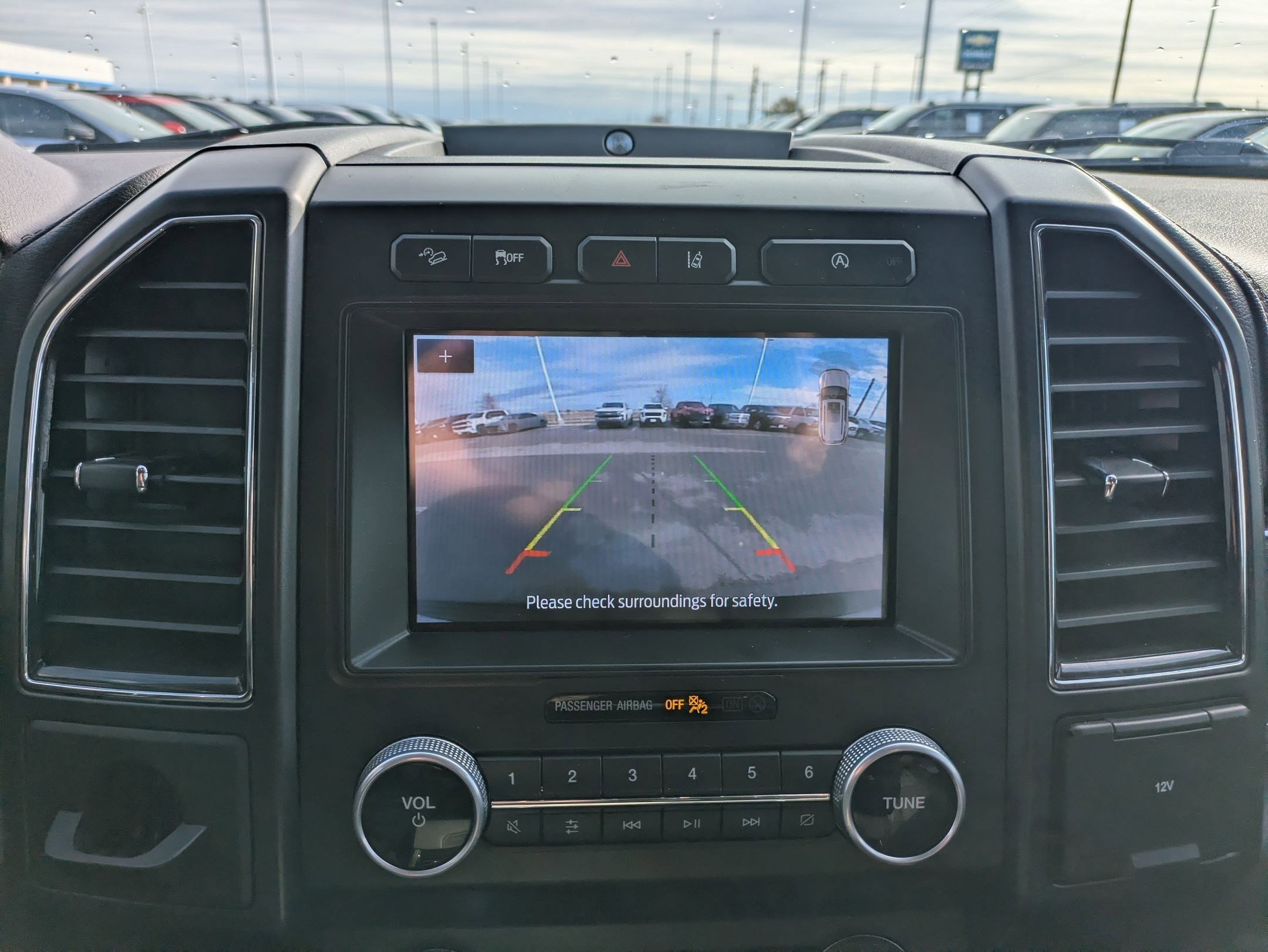 Used 2021 Ford Expedition Max Limited image 17