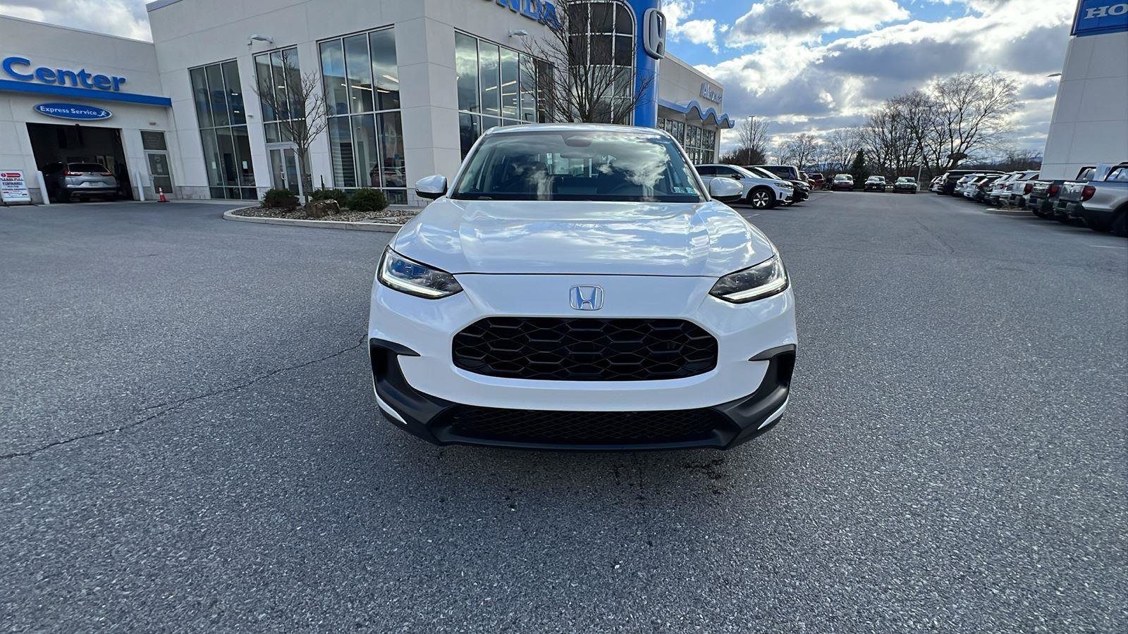 Certified 2025 Honda HR-V LX image 9