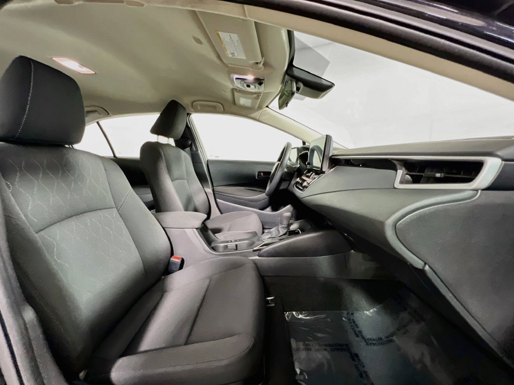 Used 2026 Toyota Corolla LE FWD image 28