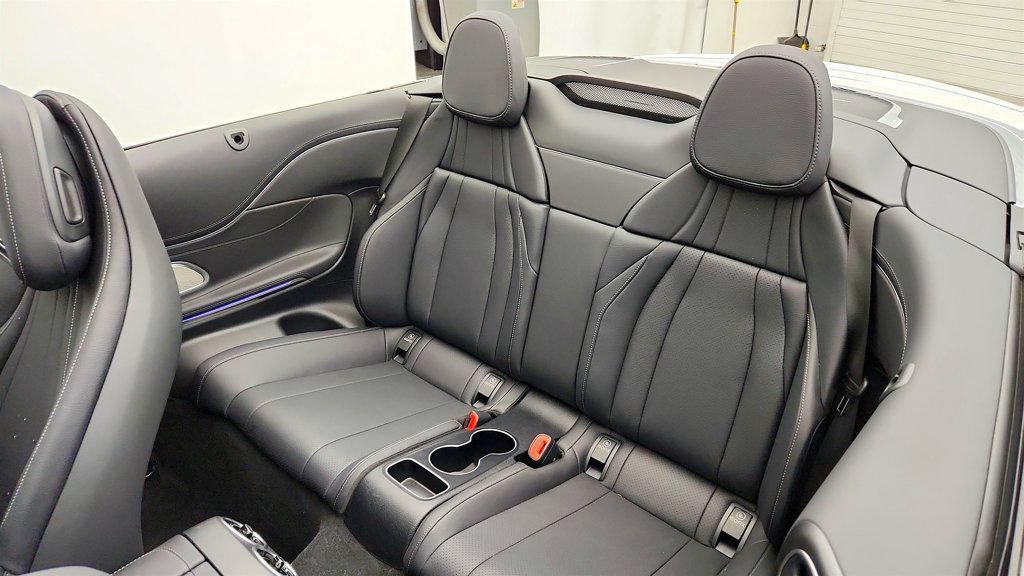 Used 2025 Mercedes-Benz CLE 450 4MATIC Cabriolet image 18
