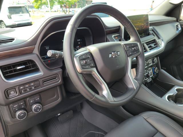Used 2024 Chevrolet Tahoe Z71 w/ Luxury Package AWD/4WD image 10