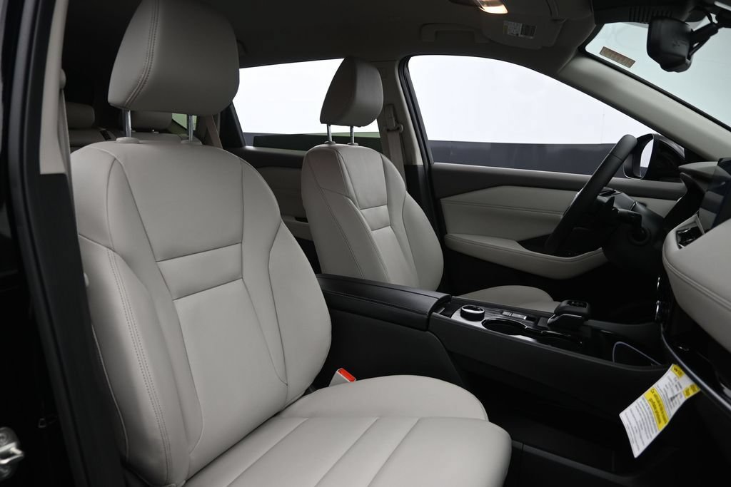 Certified 2025 Nissan Rogue SL AWD/4WD image 26