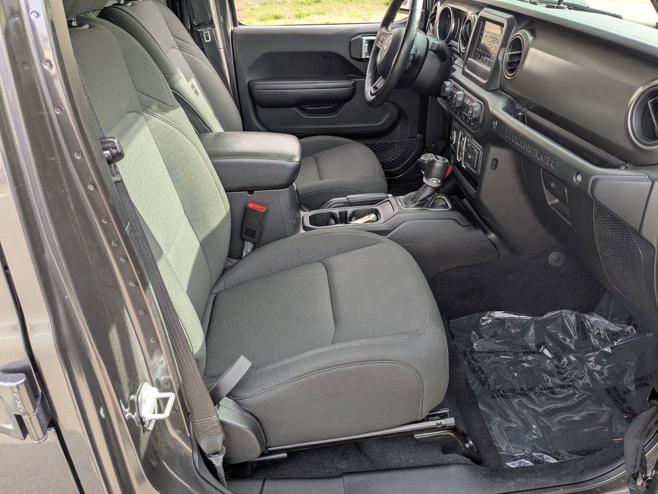 Used 2018 Jeep Wrangler Unlimited Sport S image 35