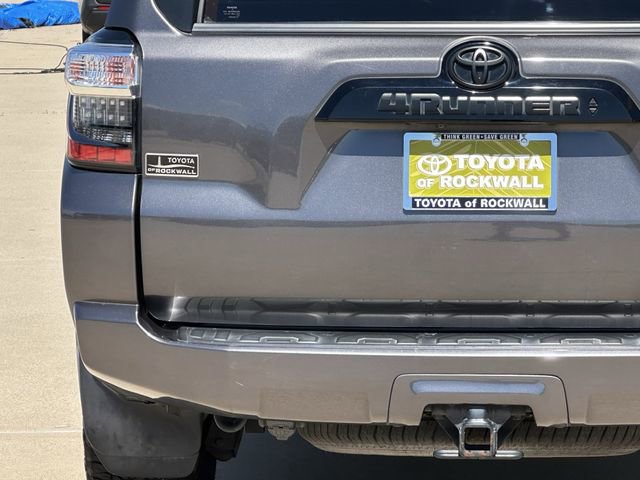 Used 2020 Toyota 4Runner Venture w/ Moonroof Package image 5