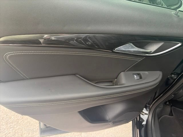 Used 2023 Buick Envision Essence FWD image 12