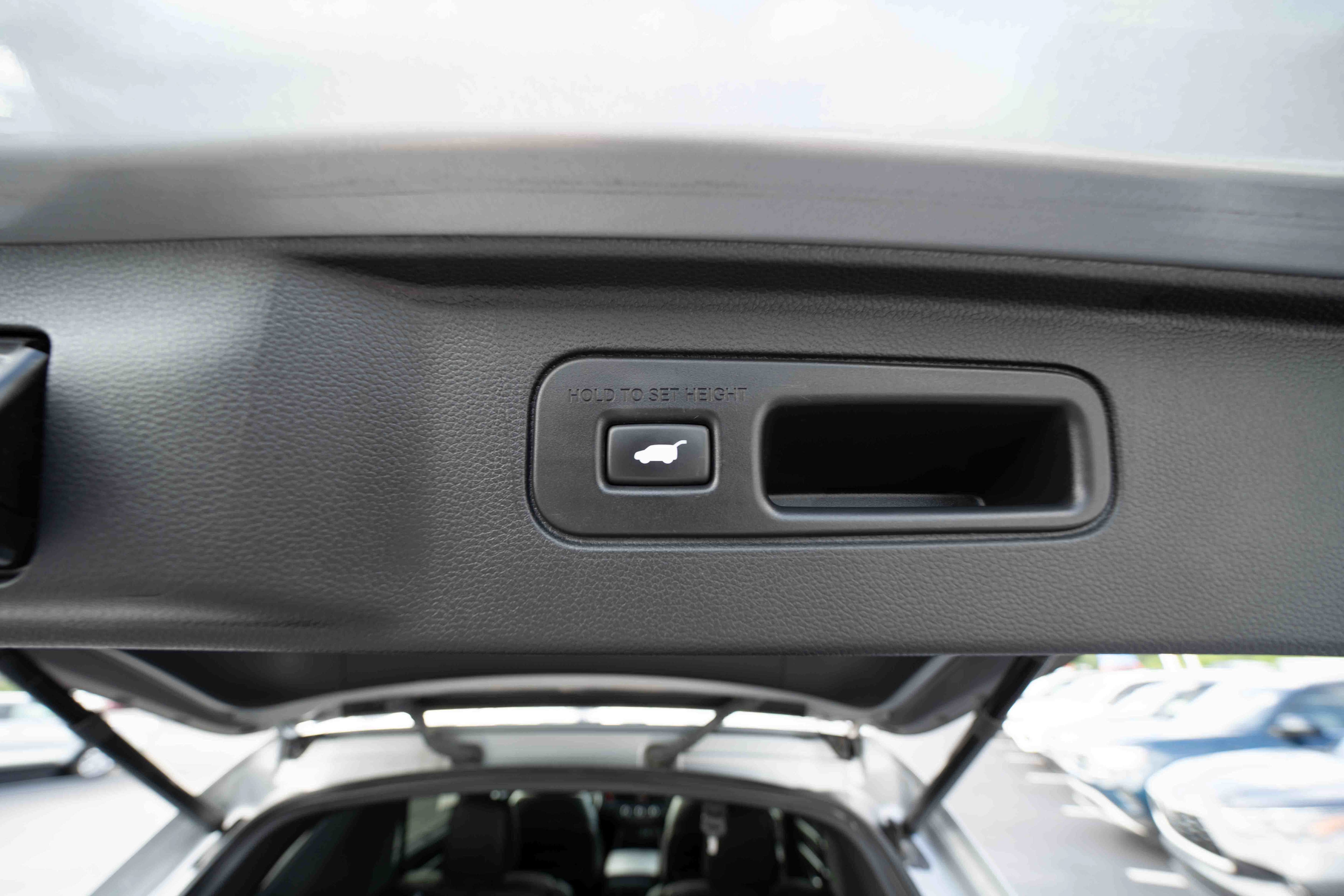 Used 2025 Honda Pilot TrailSport image 29