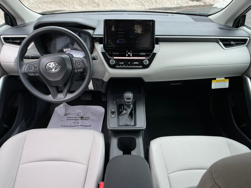 Used 2026 Toyota Corolla Cross L image 13