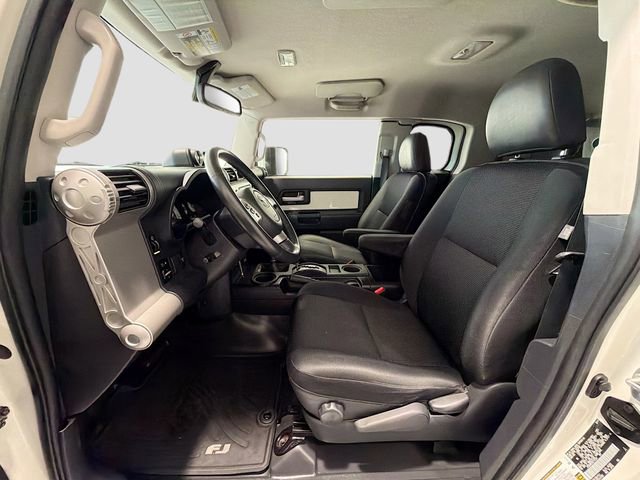 Used 2014 Toyota FJ Cruiser 4WD w/ Upgrade Package image 16