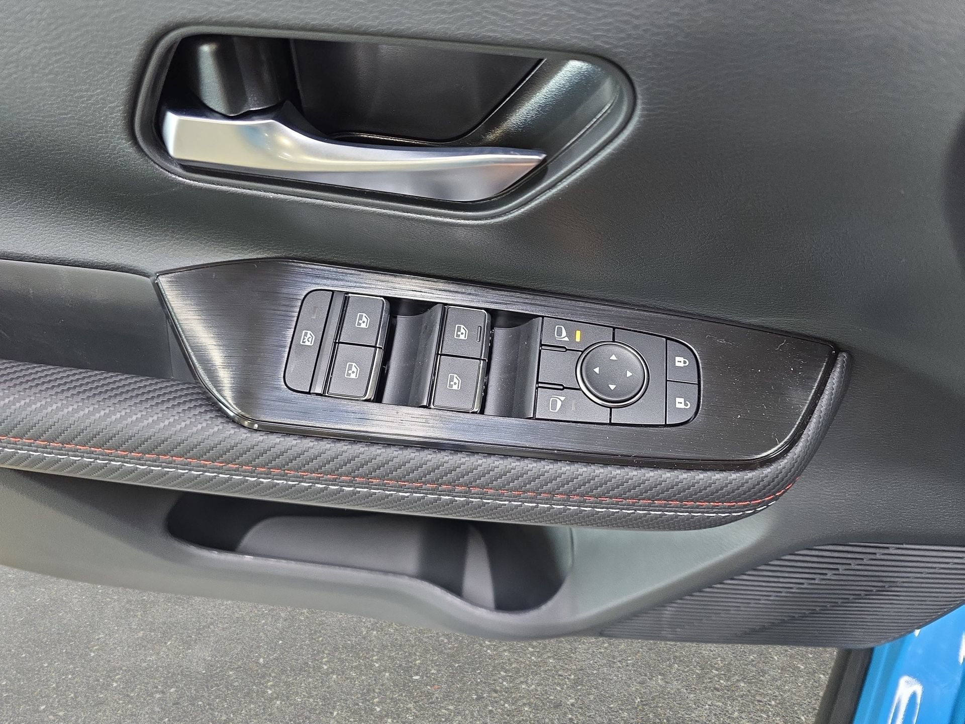 New 2026 Nissan Kicks SR FWD image 26