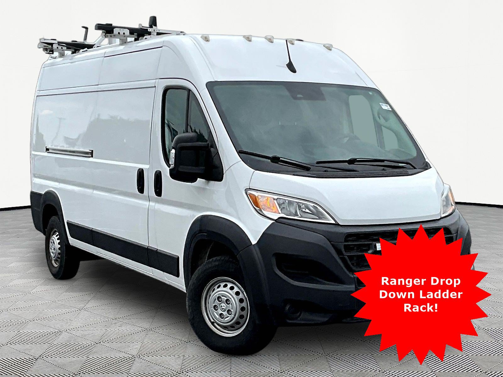 Used 2024 RAM ProMaster 2500 FWD image 3